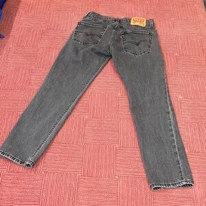 Levi's Women's W30L28 Gray wash Straight Leg Jeans